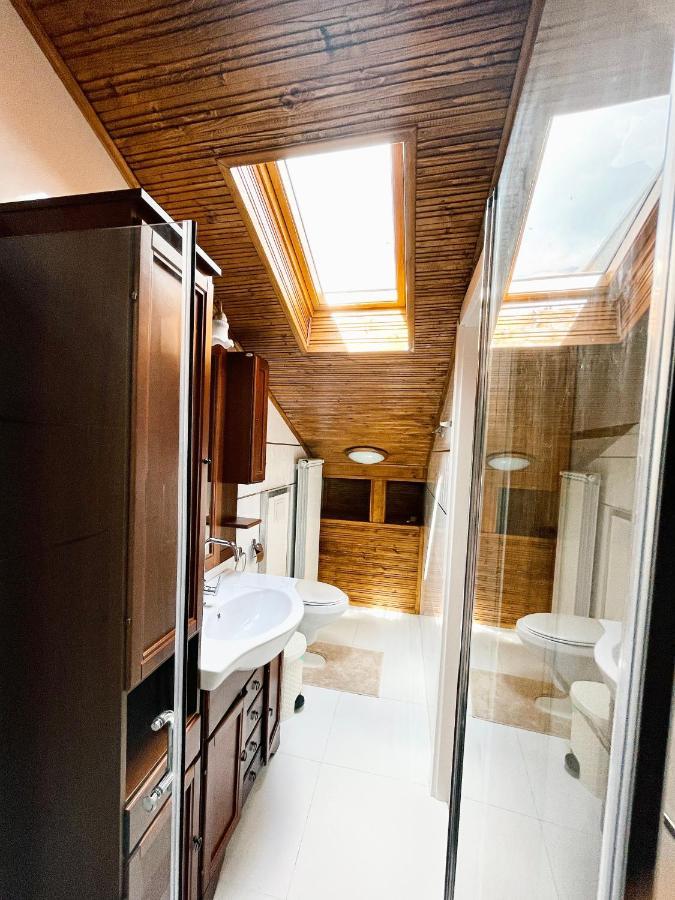 Mansion 10 Lägenhet Bukarest Exteriör bild